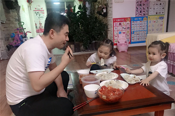 5 亲手包的饺子真好吃.jpg