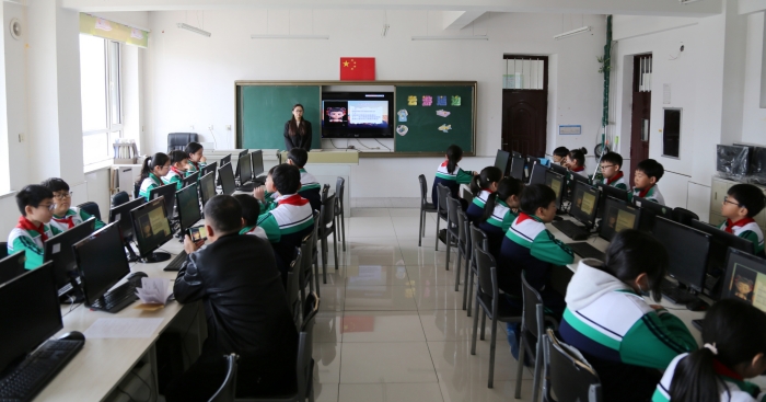 1745307276_5558_53152.jpg IMG_1384.JPG