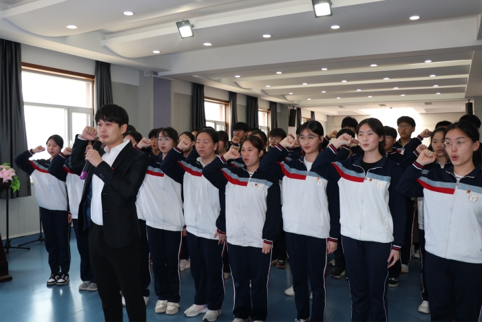 1745739779_5882_54913.jpg IMG_3272.JPG