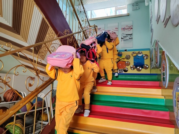 1747037146_6552_74877.jpg 3584f8898c1a10d4fccf4ec9bd50736.jpg