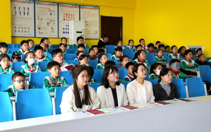 1747642176_6288_58808.jpg IMG_1930.JPG