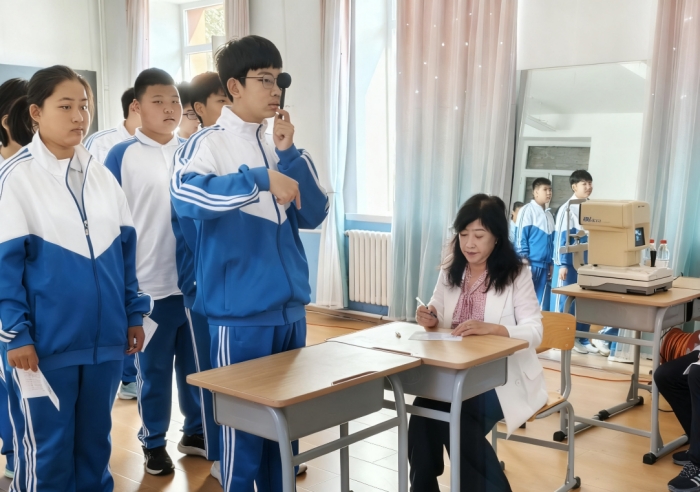 1758786957_6469_14561.jpg 六中.jpg