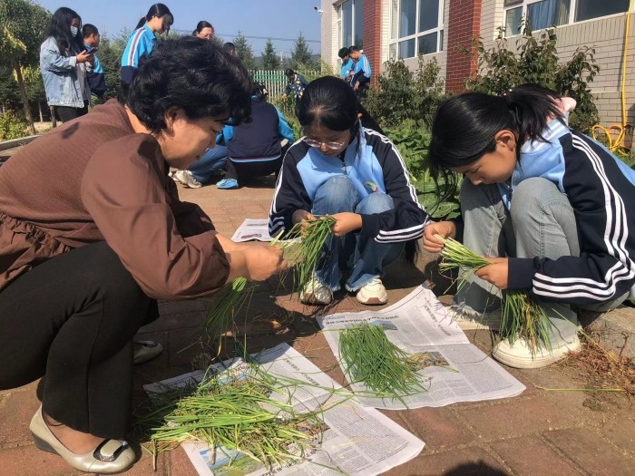 1759236702_425_35332.jpg 微信图片_20250930130550.jpg