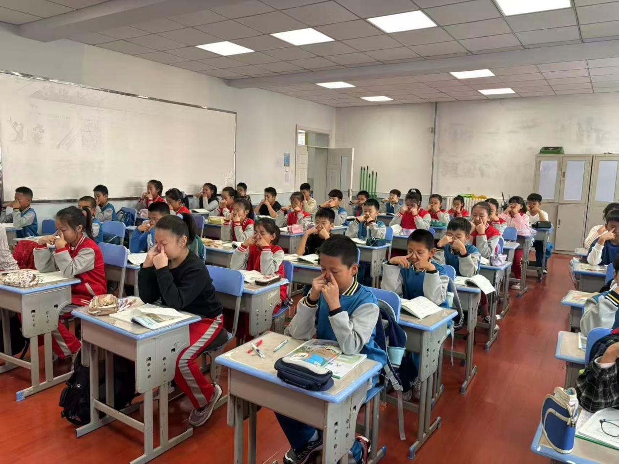 1760076642_9103_67433.png 1760076642_9103_67433.png