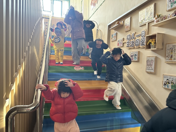 1762328924_9151_62940.jpg 疏散2.jpg