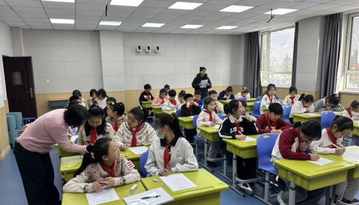 1765784766_4919_47348.jpg 学生.jpg