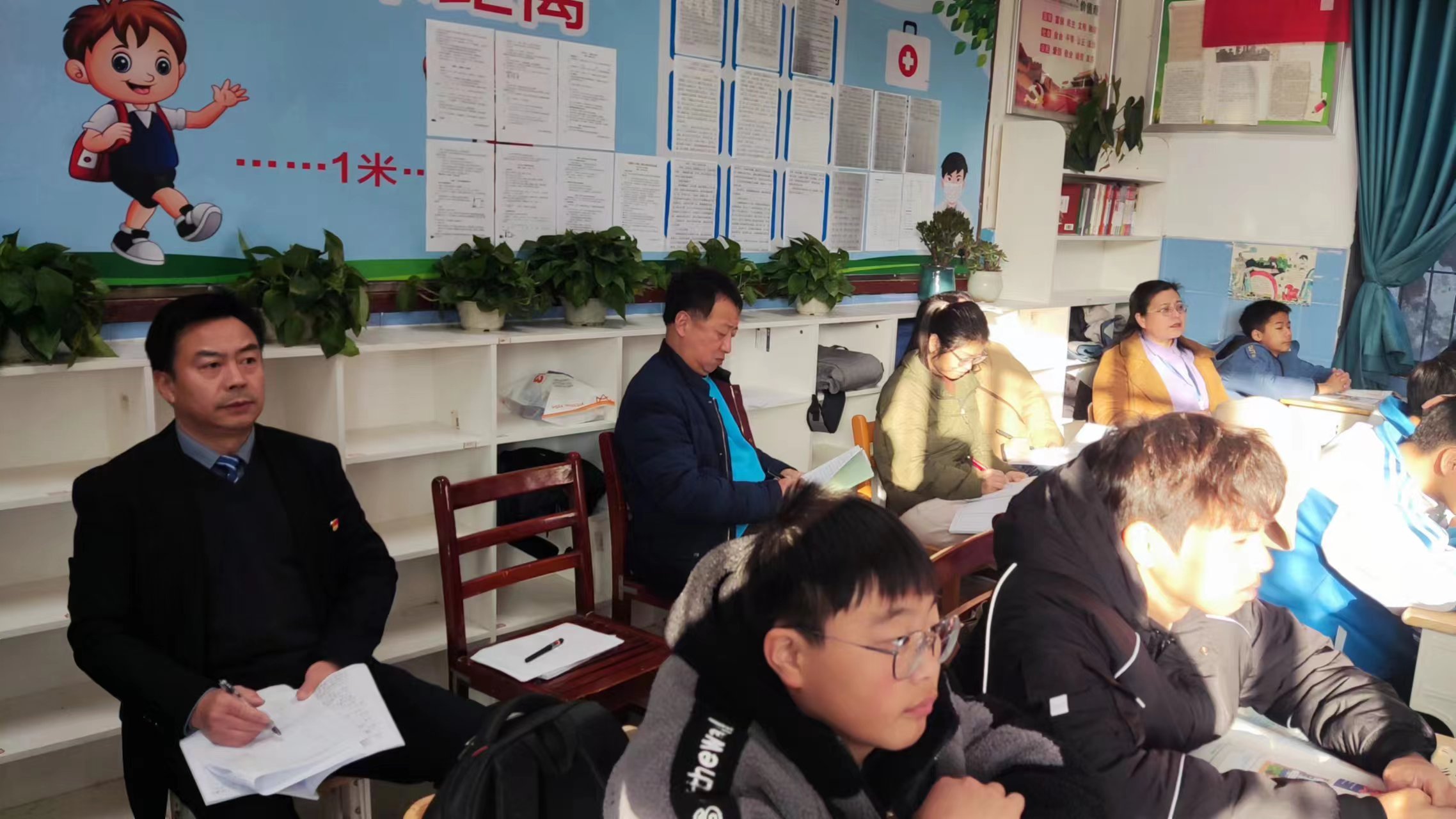 黄校长听课 微信图片_20231220132813.jpg