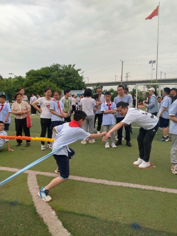 "趣"运动 "悦"健康  ——光谷第二十八小学举行2024年春季学期亲子