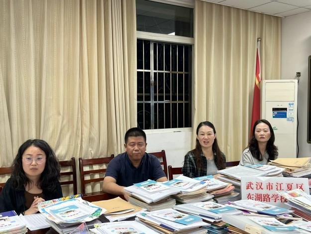 (结对帮扶校的老师谈检查感受,东湖路学校王校长总结)"常规不牢,地动