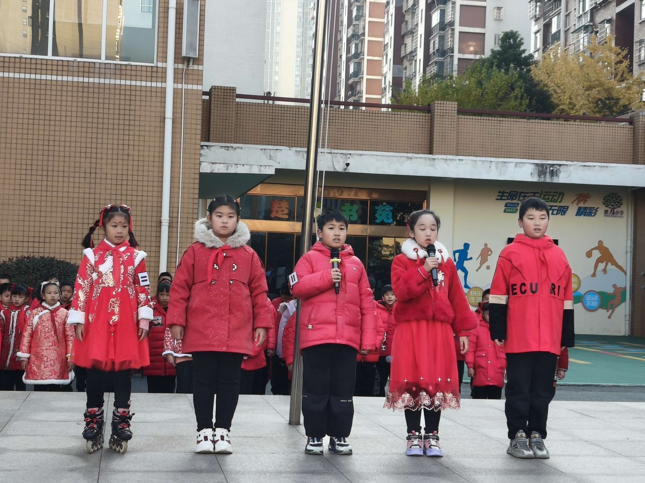 三3班升旗表演